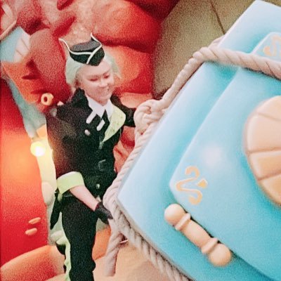 Do_ro_cats's profile picture. 25↑not腐⌇🔰⌇twstコス垢⌇Dハロ仮装民⌇ほぼ見る専⌇色々作ったりするかも⌇そのうちなんかできたら良いなって感じです🌷