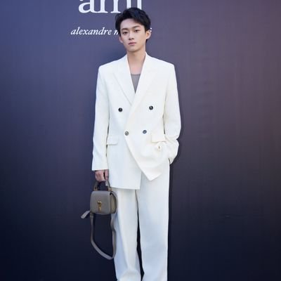 ZJiongmin14009's profile picture. BINJIONG FAN SINCE BIRTH 💙🤍