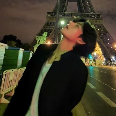 Octroublle's profile picture. ㅤㅤ Fictional — 1995's prodigy, the man who lately is stealing the attentions, ﹫THV 1995's best sperm.