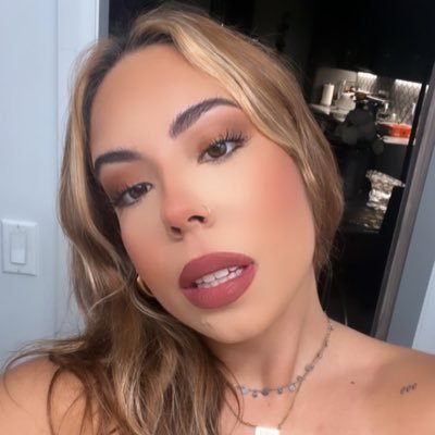 24| LA