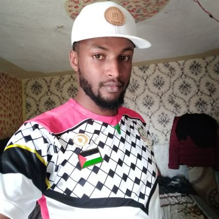 Arizuzizou011's profile picture. Nothing