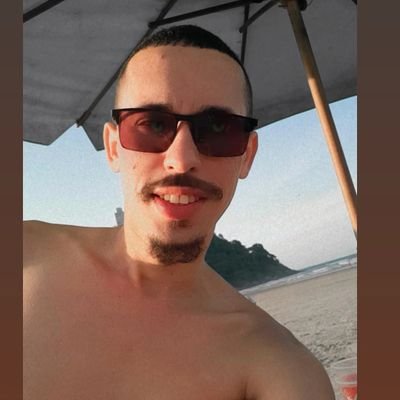 Uma.pessoa do brm , em busca dd curte a vida a 2 , e entre amigos .....