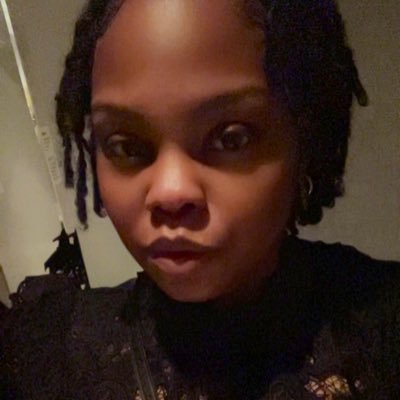 #FutureNurse💉💊 Leo ♌️ OSU🌰 UNC🐏 Packers 💚💛 #PettyPatty #PuckerPouchesCEO 🥃🍹🍓🍋 419 made me #MUDMADE but #ChiTown 773 welcomed me