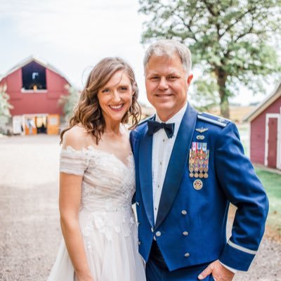 Stay at home dad, real estate investor, & @usairforce veteran. 🇺🇸