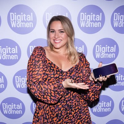 Marketer & Community creator Founder: @digita1women @social_day creator https://t.co/ZtHJ8u8SD8