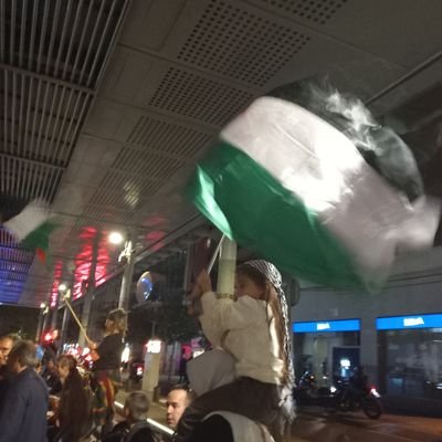 AntoniTallada's profile picture. Treballar menys, treballar totes, produir el necessari, redistribuir-ho tot.