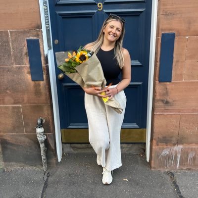 GeorginaLMack's profile picture. | 25✨