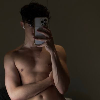 NSFW +18 | french boy 🇫🇷 | XXL BOY 🍆 | versa | DM for collab 💥 | -25% (5.99$) ALL MY VIDEOS & CONTENT HERE 💦😈 https://t.co/wuqpiXHHrf