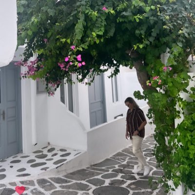 the_real_lc_'s profile picture. ♐️ she/her