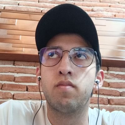Influencer y activista político (Eso me creo aca en Twitter) y a ratos ingeniero electricista.
DM si hay chisme