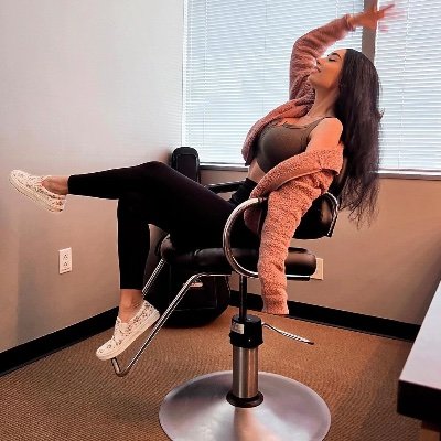 musk_joy69750's profile picture. Dreaming 🎶🟫🇨🇦🎤🎮🎸🏑🧁🍎🪐🐋