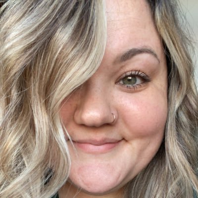 Kyrene_Denise's profile picture. Catch Flights Not Feelings ✈️