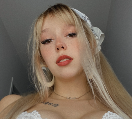 your fav 🎀 anime 🌸 uwu ✨ egirl
Follow my main : @anastasia_svg