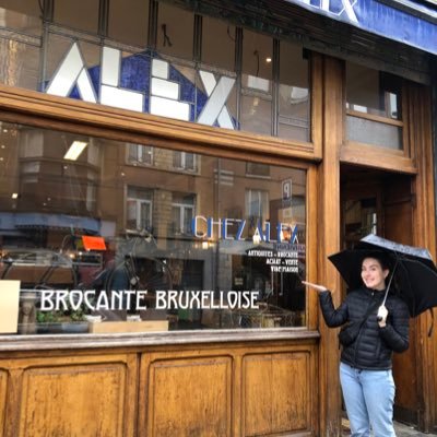 aleximulholland's profile picture. Editing at @vikingbooksuk 🐧