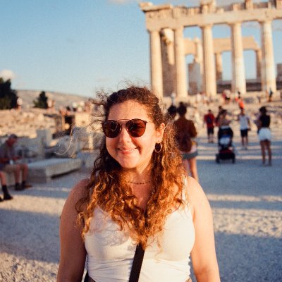 kelly_sml's profile picture. she/her 🇬🇧🇬🇷