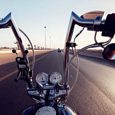 SA Employee , IT student at SEU, motorcycle rider.