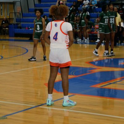 God before all 💞 | 5’4 G (PG/SG)| Southaven High School 🧡|GPA 3.98| C/O 2025 🎓