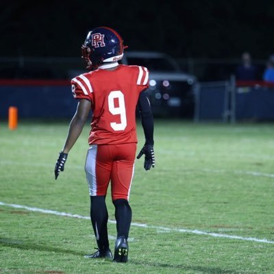 5’8 160 lB ‘2026’ RB/ATH 4.0 GPA email : avery2fast@gmail.com Patrick Henry High School