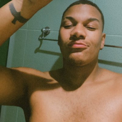 °Um jovem acreditando e seguindo o processo
°2.3❤
°BH
°Escorpiano 🦂❤