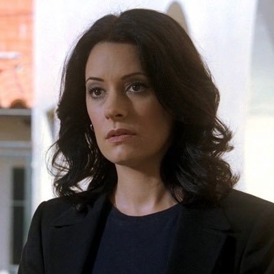 she/her | 21 | devoted and loving wife to emily prentiss (and carol danvers)