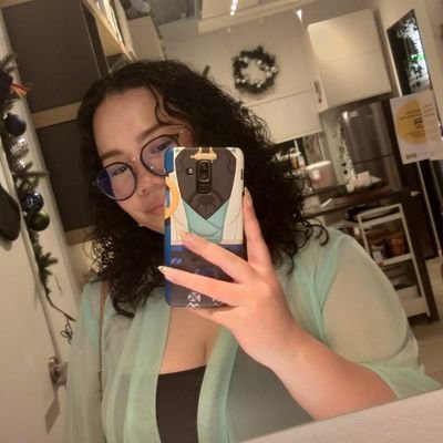 mvvvs_'s profile picture. 🍞 | D&D Enthusiast | ever upward