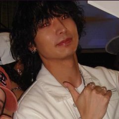 barrymoore53477's profile picture. 