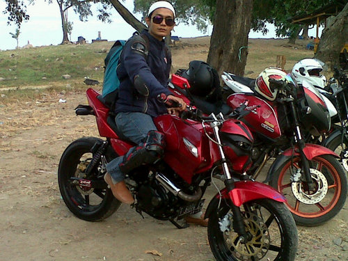 mailpribadi's profile picture. If you follow me, I will follow u back...
Menjadi diri sendiri itu harga mati...
Sang Penikmat Hidup