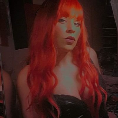 artiste : Maquilleuse ☆ grimeuse ☆ modèle photo and clip ☆ photographe amateur