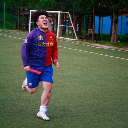 축구⚽️를 좋아하는 민간인. 부산아이파크, FC바르셀로나 팬. 해외팀 스퍼스랑 맨유도 좋아한다구~ 국내는 포항스틸러스랑 대구FC도 관심가짐.
그리고 토토ㅋㅋㅋ