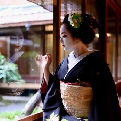 趣味で写真を撮ってる自由人 📸| ポートレート | 風景 | スナップ | 舞妓 |立ち食いそば|🔺病気で体が少し不自由になって撮影活動リハビリ中。|🚫DMのやり取りはNG |🔸写真の無断転載、無断加工、二次使用はお断りします。| ⚠️写真と関係ない裏垢、エロ垢、出会い系垢、投資系垢など不快な垢は即ブロック❗️