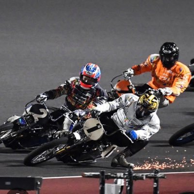 オートレースに魅了された埼玉在住のふざけたオッさんの呟き🏍️ 口は悪いが宜しくね！息子♡酒♡穴見大先生♡ラーメン♡/JYF特攻隊長/永島潤太郎応援団特攻隊長/片平巧は永遠のヒーロー🏍️たまにBANされます