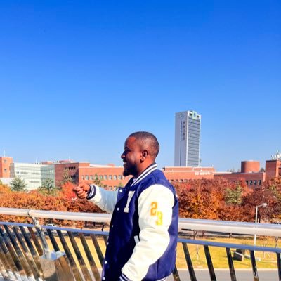 DambulaMaT's profile picture. Welcome to my world where happiness is a precondition.