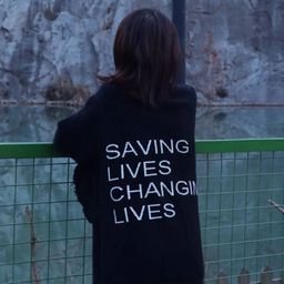 deapealu3425's profile picture. 