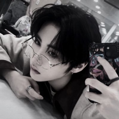 apai1in_'s profile picture. หล่อกว่าเทียนพรรษาก็ผมนี่แหละ in a relationship @apai1in_