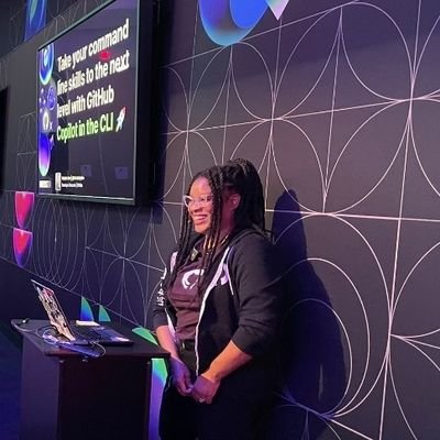 Jamaican girly doing tech tings 🇯🇲Developer Advocate @github + Content Creator 🎥 Free Tech Guide for new Devs: https://t.co/1Ad2g52jzd…