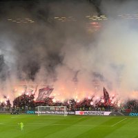 re (@recmoitr) 's Twitter Profile