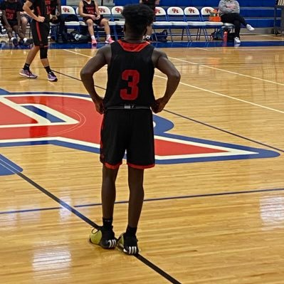 5’6-142 lb | student athlete at Clear Brook HS| 4.0 GPA | Point Guard/ Shooting Guard | Class 26’ |Miles Select| Email: bgilliand1107@gmail.com
