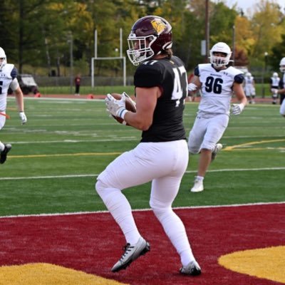 |2x All-Conference| |All Area| |2x-Captain| TE/FB  @UMD_Football