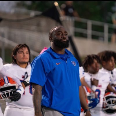 Father to HQ 🙇🏽♀️ SPT Coordinator/Secondary Coach 🟠Grand Oaks HS🟦Coaching is Life ‼️ ΩΨΦ 🐶