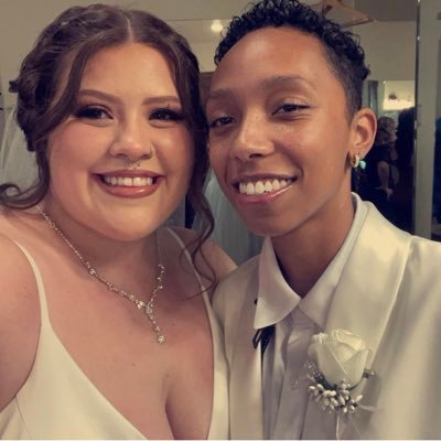 @laurynds24 💕05/06/2020💕 03/31/2021 💍 11/10/2023👰🏻‍♀️👰🏾