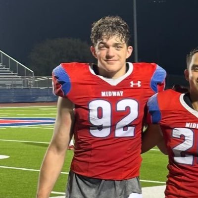 C/O 2027| Midway H.S| OLB/DE| Waco Texas| 6’3| 215| Athlete| Honor roll 4.0 GPA|#92| 254-457-0998