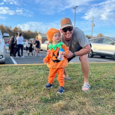 Dad to Davis 🟠 School Counselor 🟠 ETSU Alumni 🟠 Carson Newman Alumni 🟠 Go Vols 🟠 Go Bucs 🏴‍☠️ Sports Enthusiasts