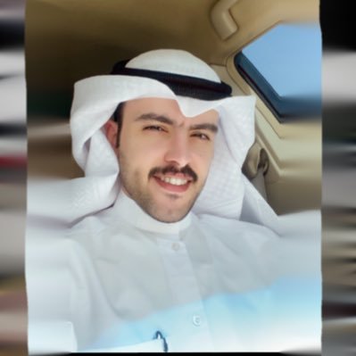 حين تكتب لا تخف من أن ينتقدك الآخرين أنت تكتب ما لا يفهم وما لا يشعر به إلا أنت.. #ليسانس_قانون ⚖