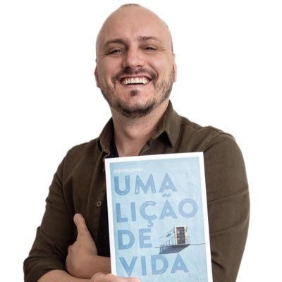 Jornalista e escritor. 4 livros publicados. Palestrante e celebrante. Iludido pelo Grêmio. 🗞️ @gzhdigital