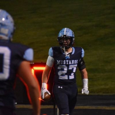 📍CO - Ralston Valley HS - ‘24 | 3.0 GPA | 6’1 - 205 | 🏈 LB | Blue-Grey All-American | @FLCSkyhawks commit