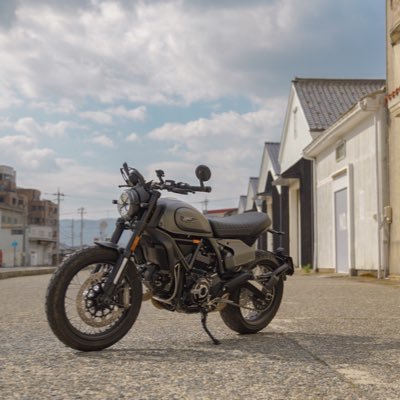 monster796 → YZF-R1 → SCRAMBLER NIGHTSHIFT