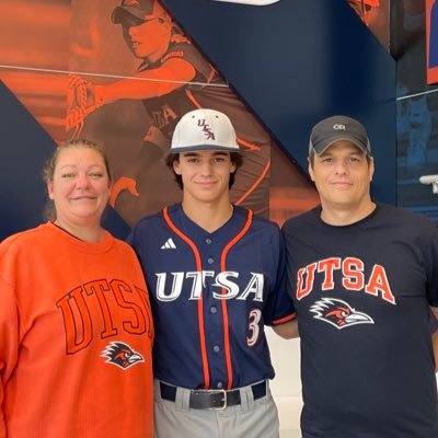 2024 RHP 5’11 185 @UTSABSB commit