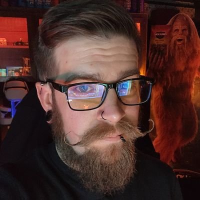 Welcome to the Spooniverse! 
Fears to Fathom CC, 
Horror streamer, World Record Speedrunner, also handy with soup.
https://t.co/UNHh1vY9A5     
Live Sun through Thu