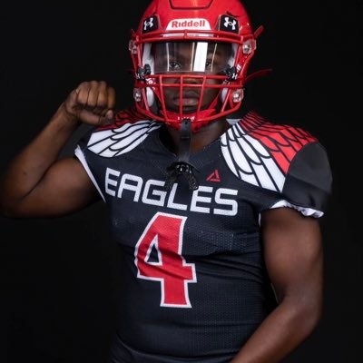 Height: 5’8, Weight:185, School: Military Magnet Academy, GPA: 3.69, RB/LB. # 843-642-1634, email: Jamileancrum@gmail.com