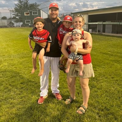 Husband to Laurynn, Daddy to Brooks, Briggs & Branns, Activities Director and Head Baseball Coach at Williamsburg Jr/Sr High School.